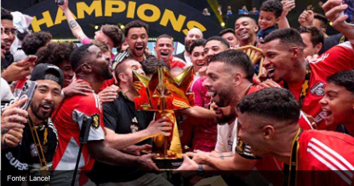 DesimpaiN e campeao do Split 2 da Kings League Brasil em cima do G3X FC